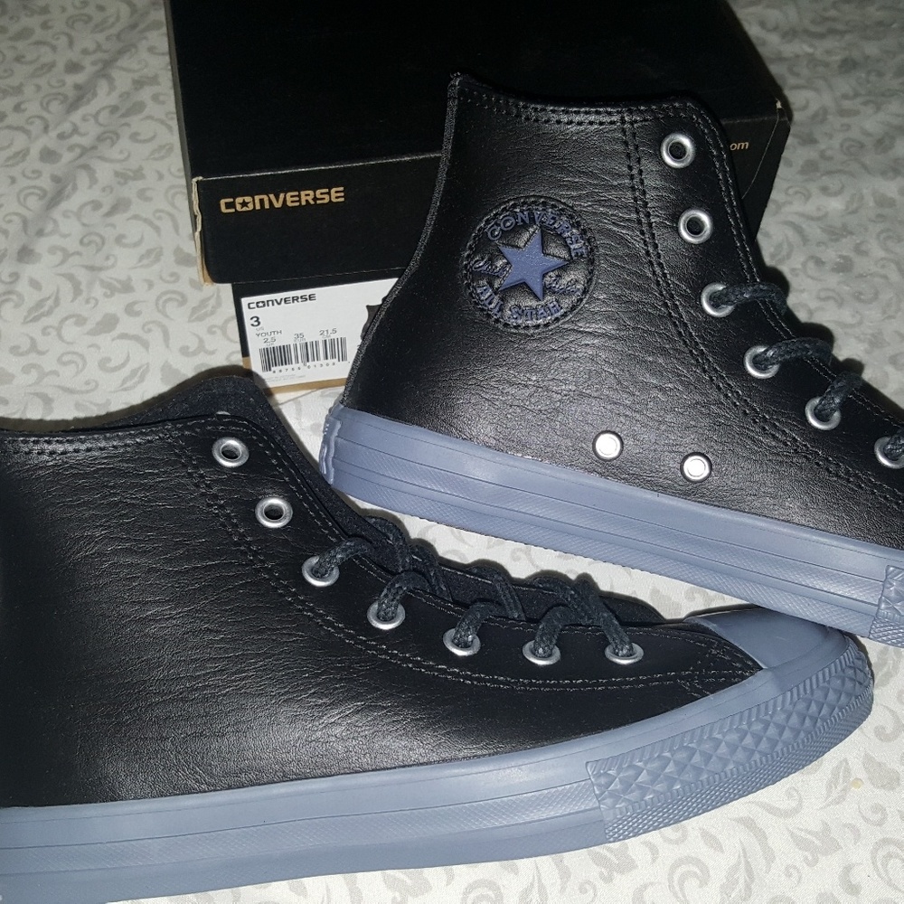 Black Converse